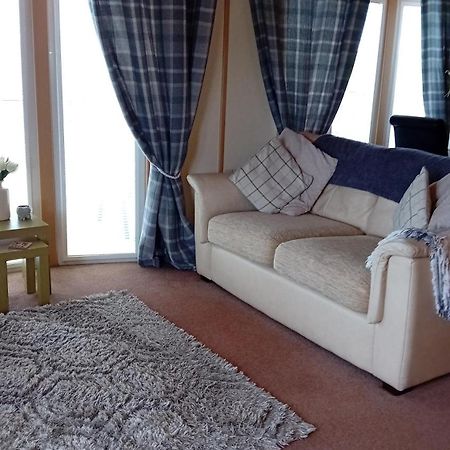 Baytree Lodge At Three Lochs Holiday Park, New Ask About Our Packages Birthday ,Anniversary,Family,Pamper Packages Available Balminnoch Экстерьер фото